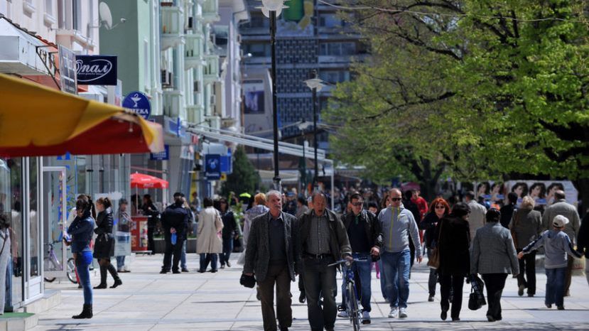 Потребители в Болгарии ждут роста инфляции и сокращения рабочих мест
