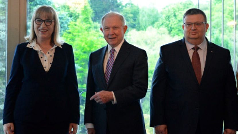 Министър Цачева и главният прокурор Цацаров проведоха работна среща с министъра на правосъдието и главен прокурор на САЩ Джеферсън Сешънс