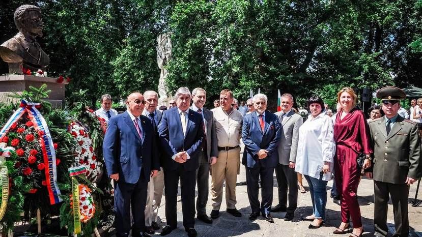 В Болгарии открыли памятник русскому дипломату Алексею Церетелеву