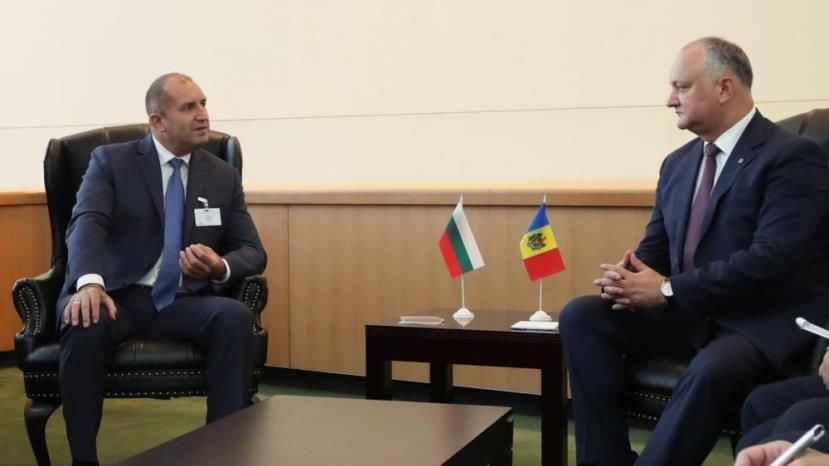 Президент Молдовы пообещал сохранить статус Тараклийского района населенного болгарами