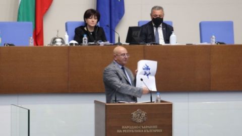Емил Димитров: Бургас може остане без вода