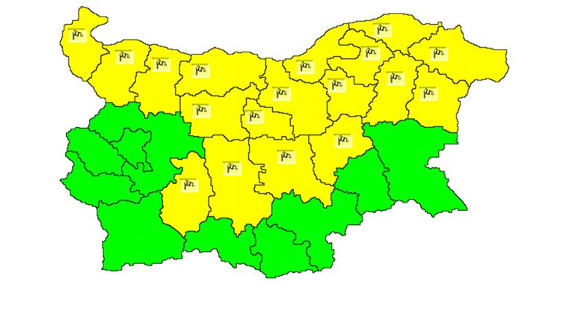 Жълт код за силен вятър е обявен в 18 области на страната