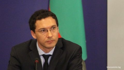 Даниел Митов