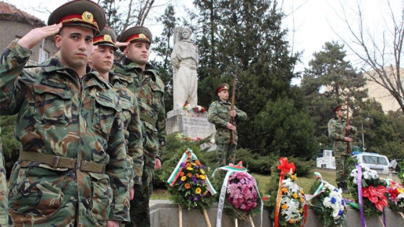 В Болгарии отмечают 140-летие открытия первого военного училища