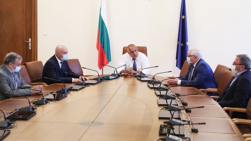 Премиерът Борисов проведе работно заседание с Националния оперативен щаб и министър Ананиев