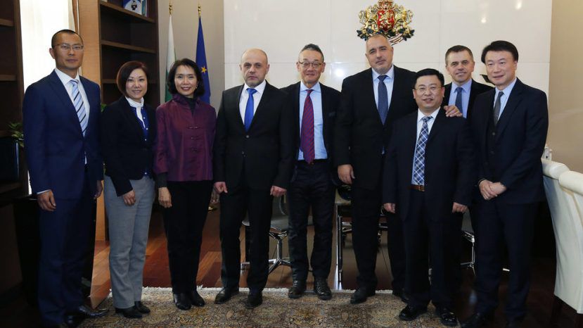 Премерът Борисов разговаря с представители на китайския бизнес за възможностите за инвестиции в България
