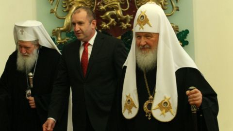 РИА Новости: Болгария вынуждена следовать в русле политики ЕС