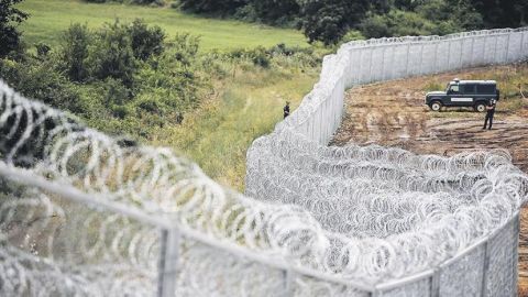Известия: Болгария решила проблему с незаконными мигрантами