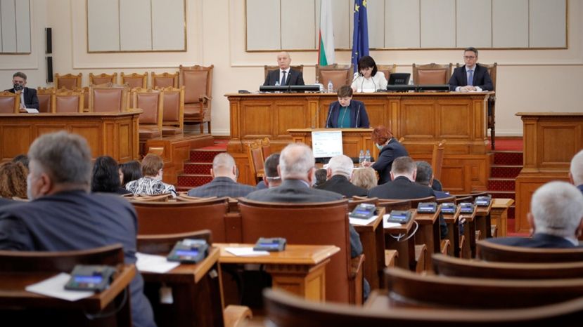 Болгарские депутаты приняли вето президента