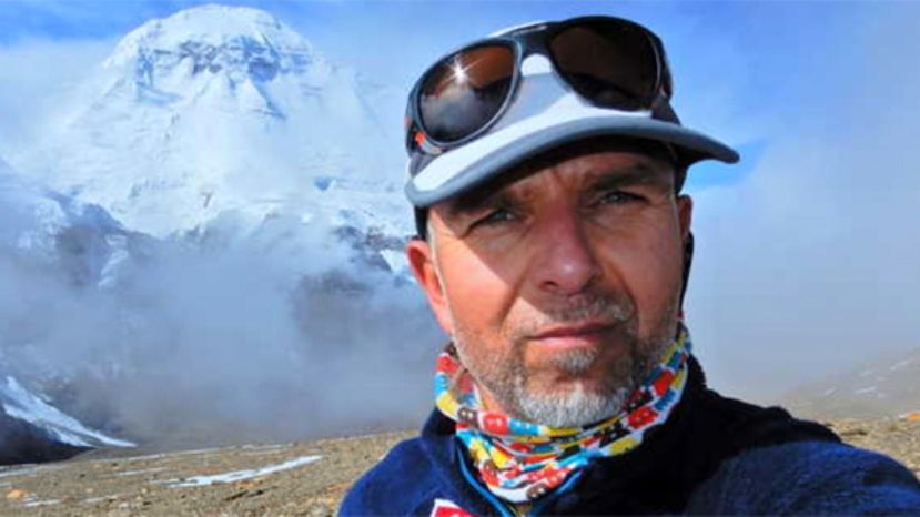 Плохая погода затрудняет поиски болгарского альпиниста в Гималаях