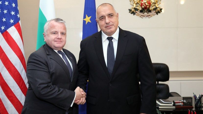 Премьер Болгарии подтвердил увеличение расходов на оборону до 2% ВВП