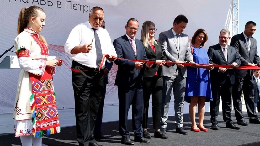 Премьер Болгарии: С рецессией мы боремся открытием новых заводов