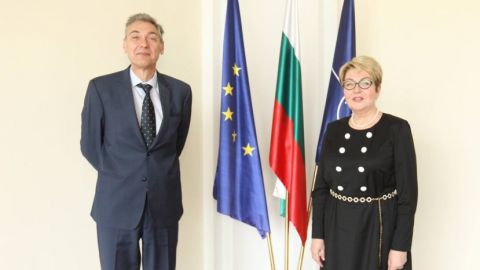 Замминистра иностранных дел Болгарии принял от нового посла РФ копии верительных грамот