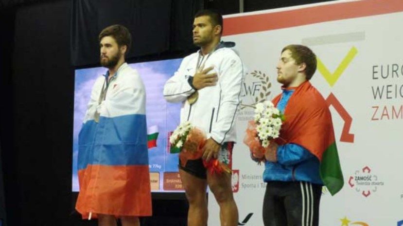 Божидар Андреев одержал победу на Первенстве Европы среди юниоров по тяжелой атлетике