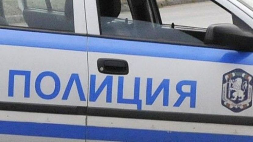 Мобилни телефони и чужда валута са откраднати от жилищна сграда в Созопол