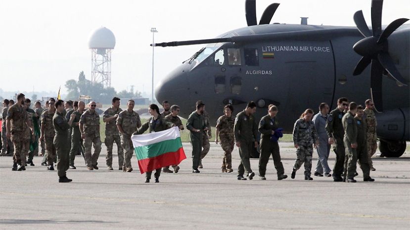 В Болгарии начались международные учения военно-транспортной авиации