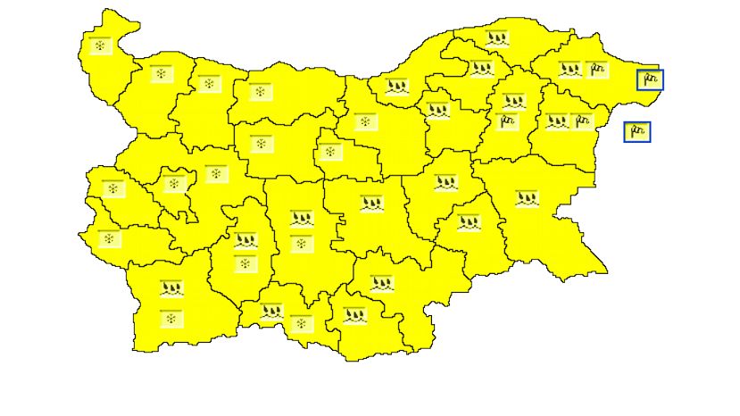 Из-за дождя и снега в Болгарии объявлен «желтый» уровень опасности