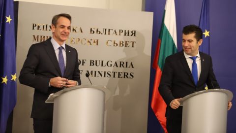 Петков и Мицотакис: София и Атина започват нов етап на сътрудничество