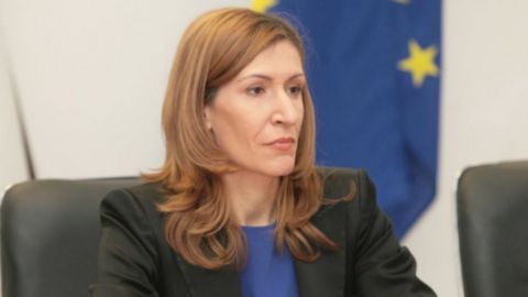 Николина Ангелкова