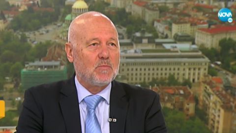 Экс-министр обороны Болгарии: Недопустимо, чтобы посол РФ вела себя с нами как с крепостными