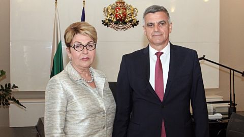 Новый премьер Болгарии обсудил с послом РФ актуальные вопросы двусторонней повестки дня