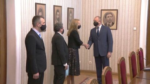 В Болгарии партия, занявшая второе место на выборах, отказалась формировать правительство
