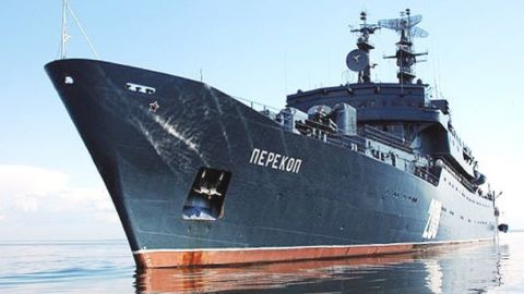 Учебный корабль ВМФ России «Перекоп» после ремонта покинул порт Варны