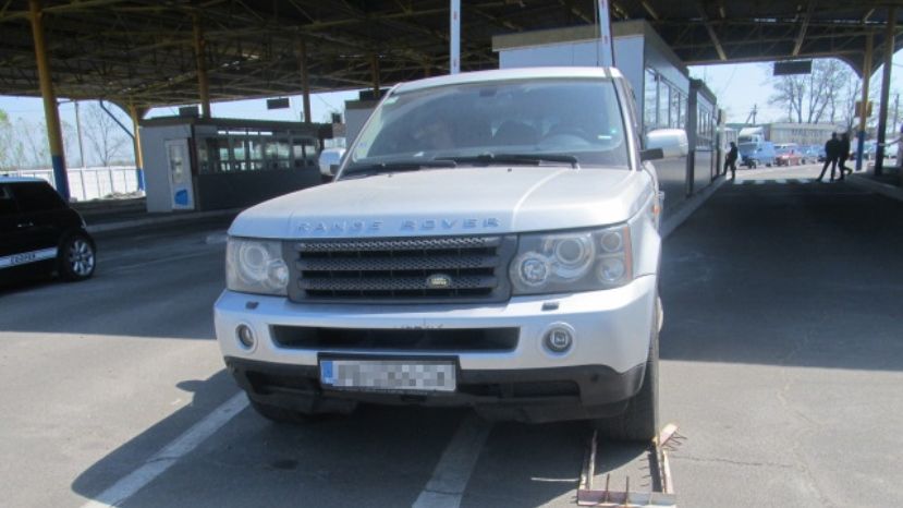 В Одесской области нашли угнанный в Болгарии Range Rover