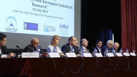 Президент Болгарии: Европейский фонд обороны может стать двигателем развития оборонной индустрии ЕС