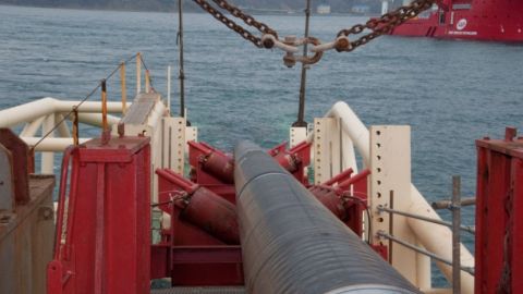 Песков: РФ готова осуществить проект газопровода по дну Черного моря