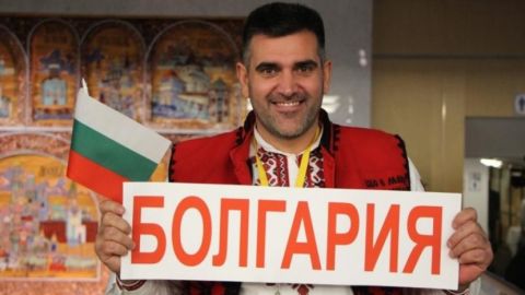 ПолитЭксперт: Для решения проблем Болгарии журналист предложил пригнать в Софию крейсер «Аврора»