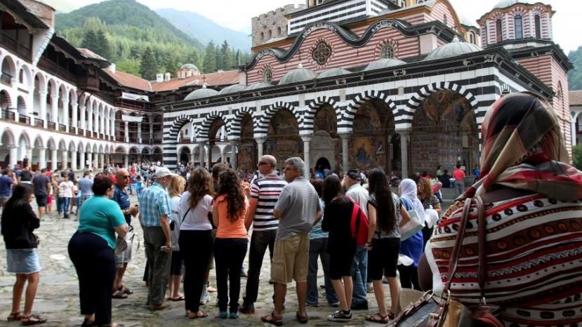 С января по август количество иностранных туристов в Болгарии увеличилось на 6%