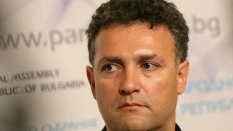 Валентин Николов