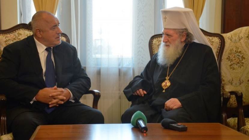 В Болгарии зарплаты священников сравняются с учительскими