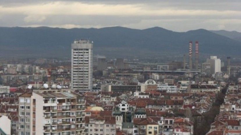 За год количество сделок с недвижимостью в Болгарии сократилось на 5%