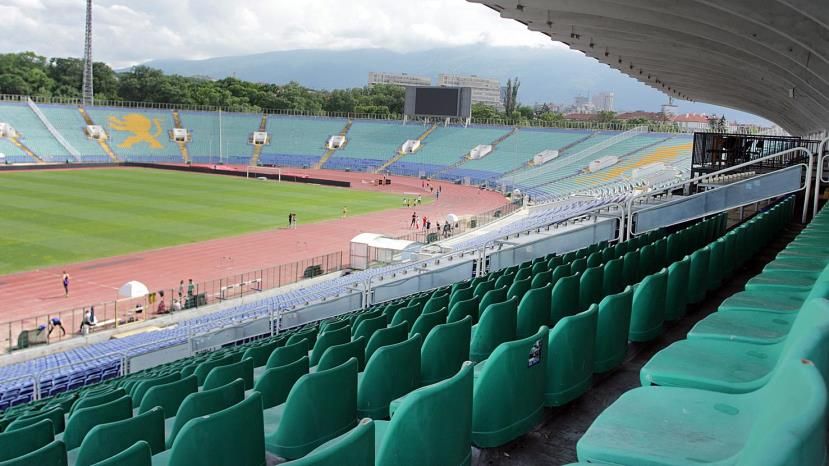 ТАСС: Болгарские фанаты добились от властей открытия футбольных стадионов для болельщиков