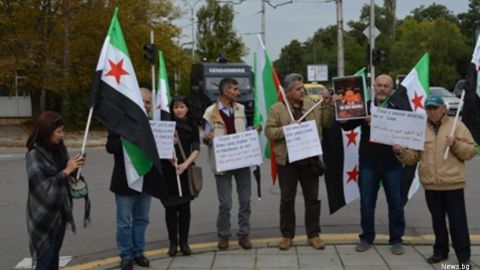 Сирийцы в Болгарии призывают Россию прекратить бомбардировки Сирии