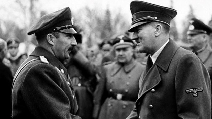 Военный союз Болгарии и нацистской Германии был скреплен рукопожатием царя Бориса и Адольфа Гитлера.