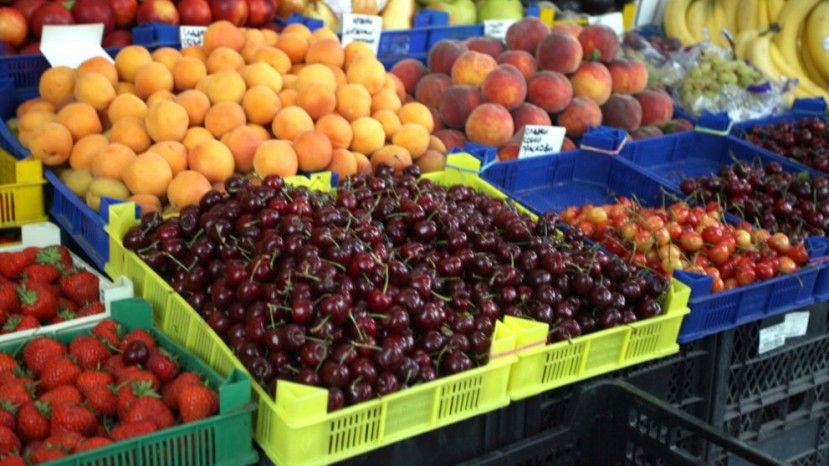 По-малко български плодове и зеленчуци на сергиите тази пролет