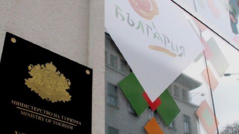 Министър Ангелкова проведе разговори с водещи украински туроператори