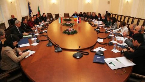 Депутаты Болгарии, Румынии и Сербии обсудили экономическое развитие и реализацию энергетических проектов