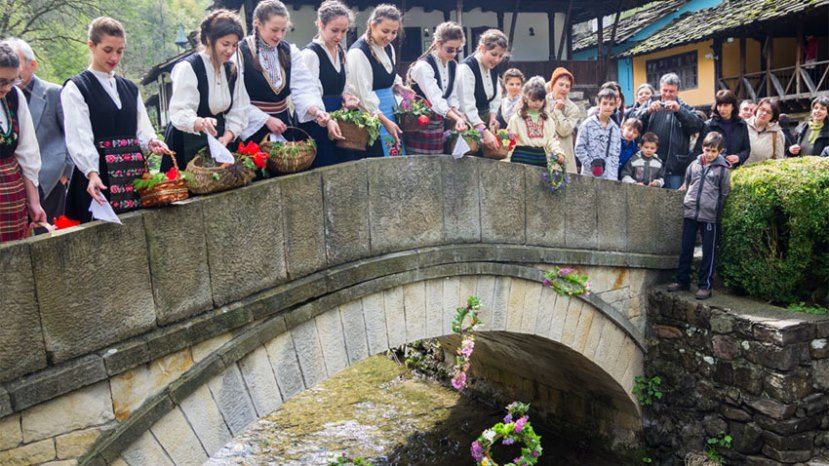 Болгарское Вербное воскресенье – Цветница