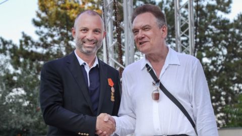 День русской культуры был ознаменован вручением памятной медали г-ну Н. Недялкову, исполнительному директору СОК «Камчия»