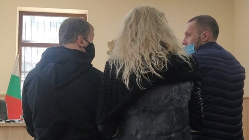 По полтора года тюрьмы получили россияне за ограбление гипермаркета в Пловдиве
