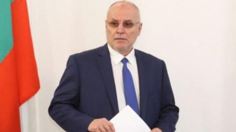 Управителят на БНБ: На 1 януари 2024 г. българите най-вероятно ще започнат да пазаруват с евро