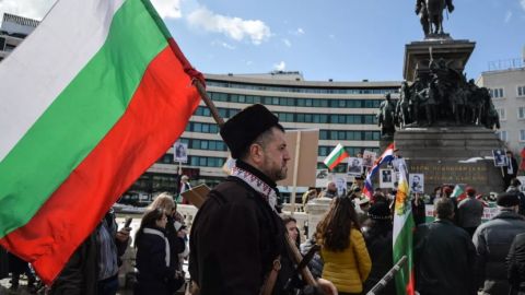 2 минуты воя сирен: Петков на Околчице процитировал слова Ботева "Россия – мнимая защитница славянства"