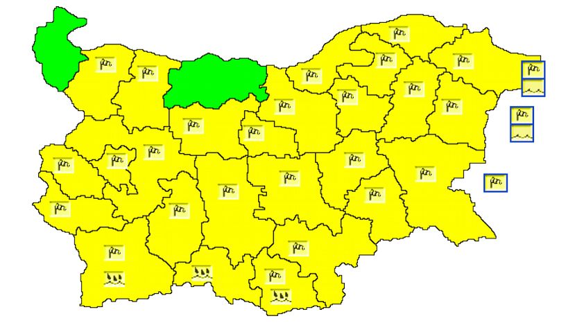 Из-за сильного ветра в 26 областях Болгарии объявлен „желтый“ уровень опасности