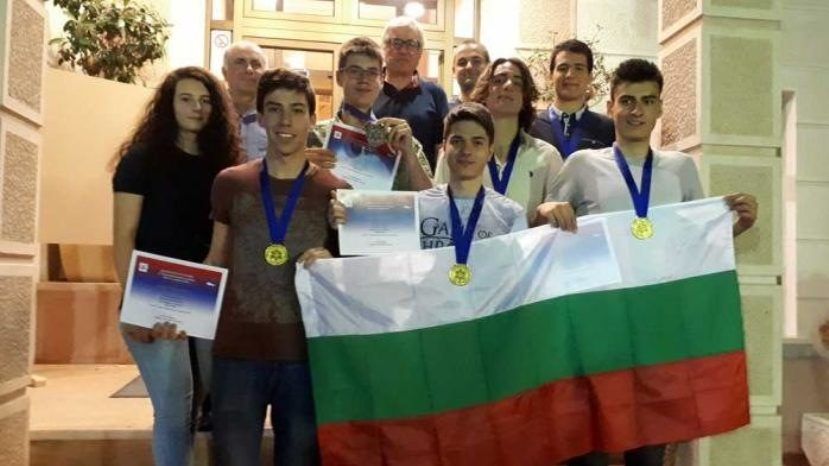 Болгарские школьники в очередной раз заняли первое место на Балканской олимпиаде по математике