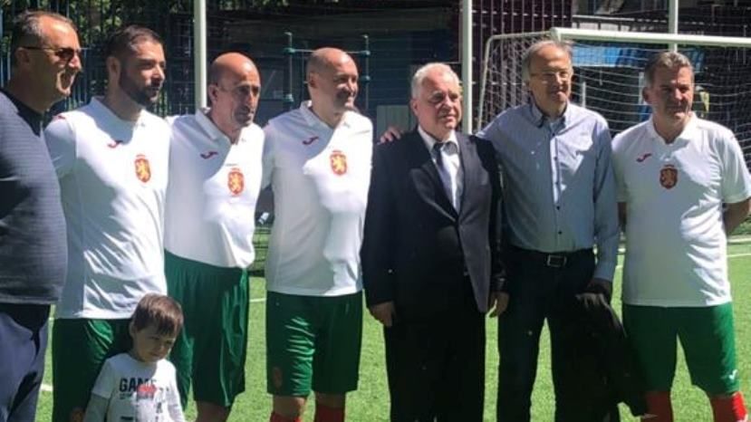 Футболни легенди на България и Русия играха приятелски мач в Москва