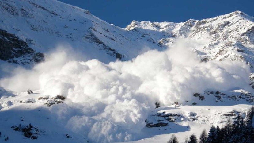 В Болгарии объявлена высокая опасность схода лавин в горах